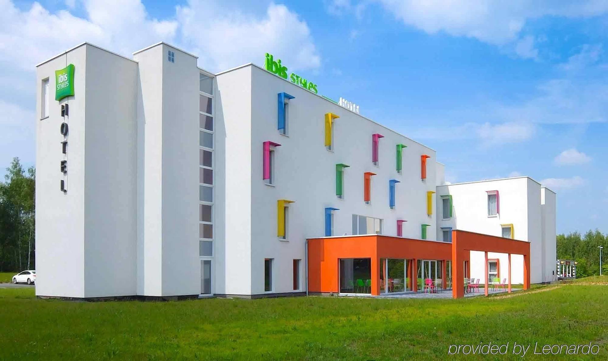 Ibis Styles Nivelles Hotel Exterior foto